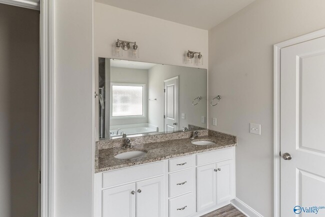Building Photo - 3207 Jordan Farm Cir