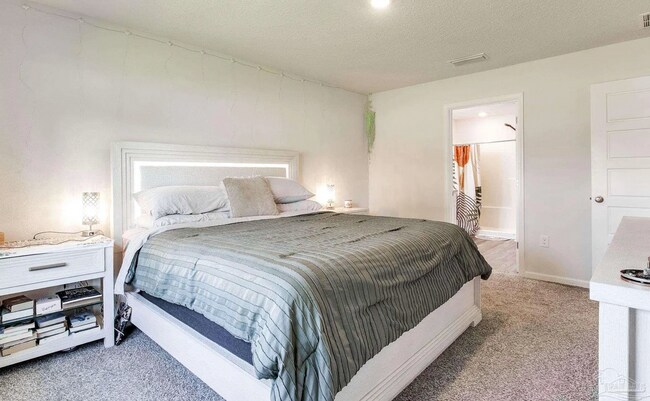 Building Photo - 9768 MilleeLoop