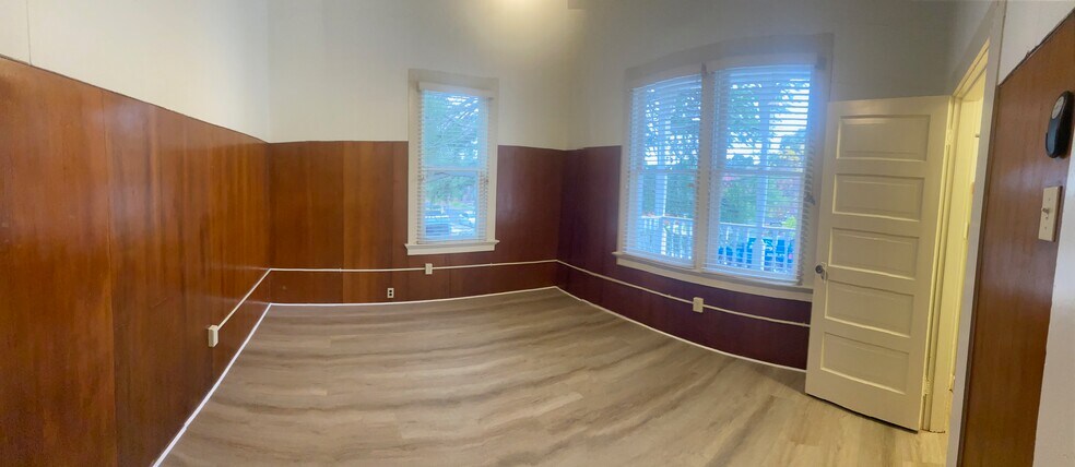 Front Bedroom - view 1 - 2104 Castro St