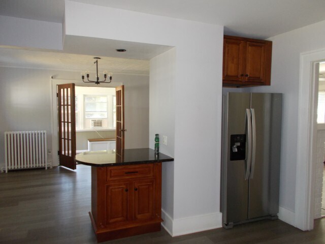 Building Photo - 653 Winona Blvd