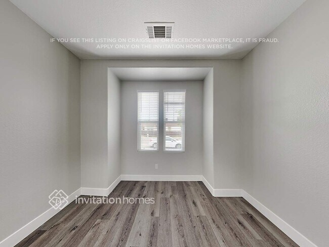 Building Photo - 713 Catamaran Way