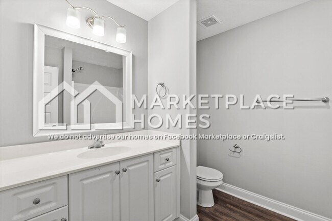 Building Photo - 128 Downsbury Rd