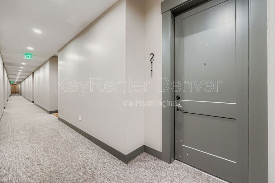 Building Photo - 2876 W 53rd Ave