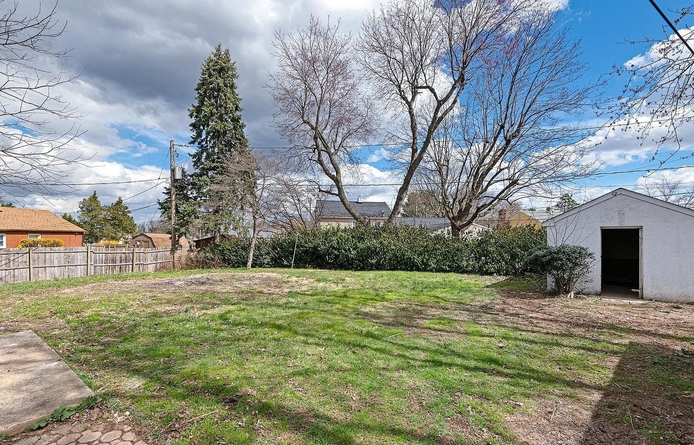 Building Photo - 1 Carlo Rd