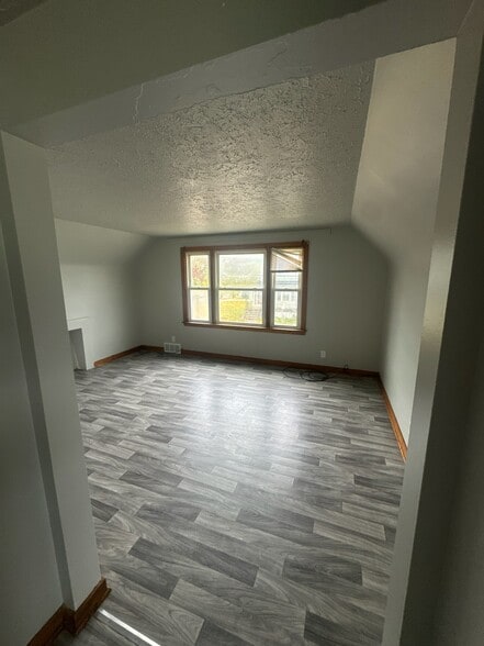 Building Photo - 80 Haller Ave