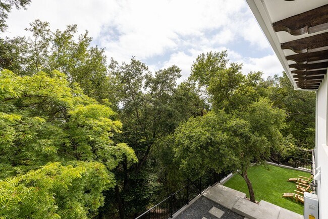 Building Photo - Coming Soon~ Private Wine Country Estate Retreat....
