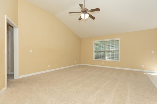 Building Photo - 10599 Tecumseh Dr