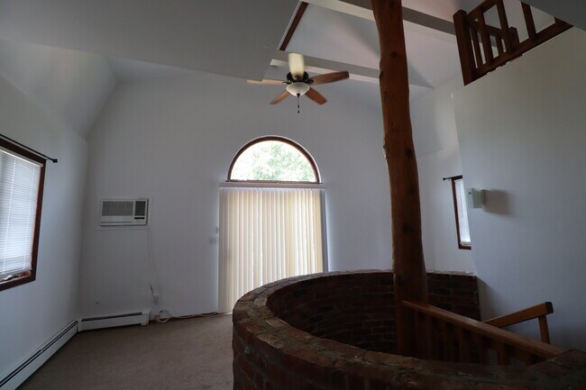 Building Photo - 270 Connetquot Rd