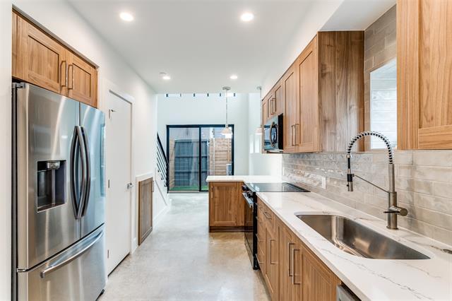 Building Photo - 1312 N Prairie Ave