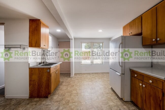 Building Photo - CALL US TODAY AT 505-808-5467 to SCHEDULE ...