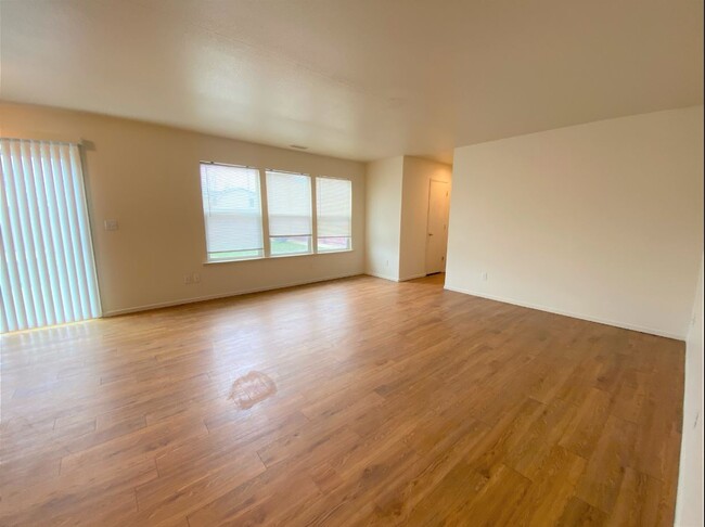 Building Photo - 3879 Twilight Ave