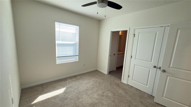 Building Photo - 32946 Kaloko Rd