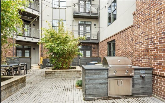 Building Photo - 255 E Boyd Dr