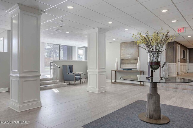 Building Photo - 675 Ocean Ave N