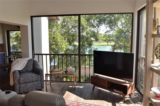 Building Photo - 1631 Starling Dr
