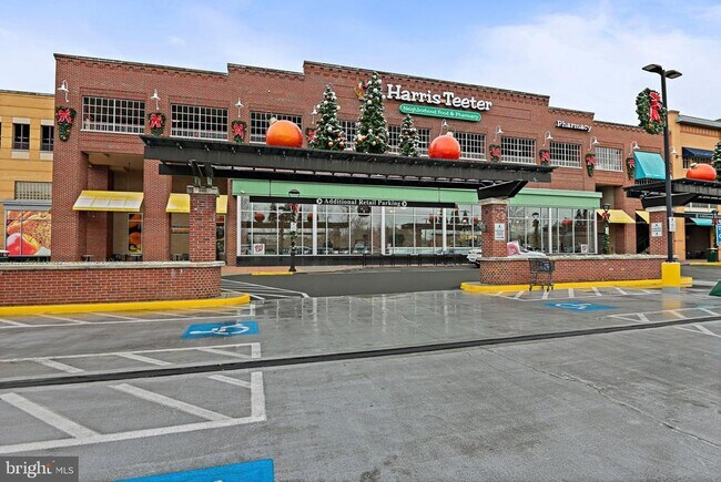 Building Photo - 12921 Centre Park Cir