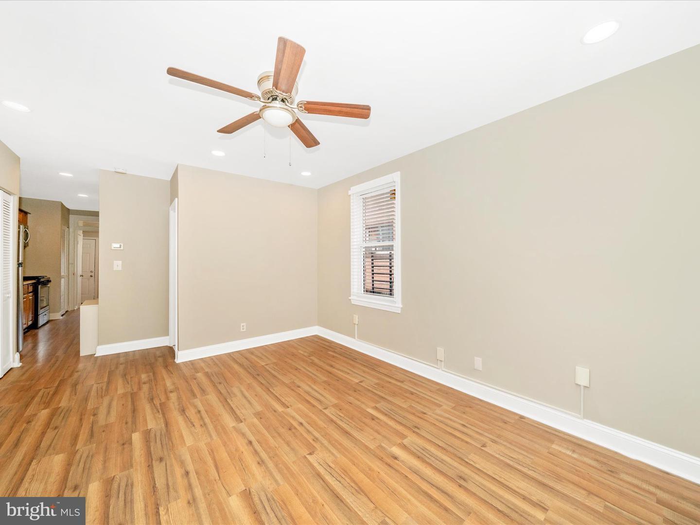 Living room - 4215 Dix St NE