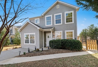 Building Photo - 6 Hillrise Ct