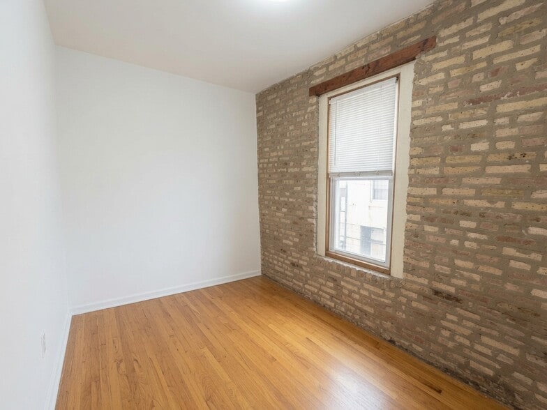 Building Photo - 1228 N Cleaver St