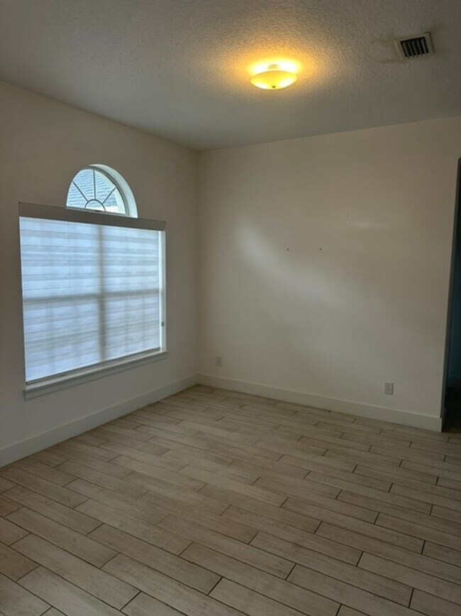 Building Photo - Gated, Exclusive, Splendid and Exquisite Large 3 Bed 2.5 Bath in Ponte Vedra Beach!!
