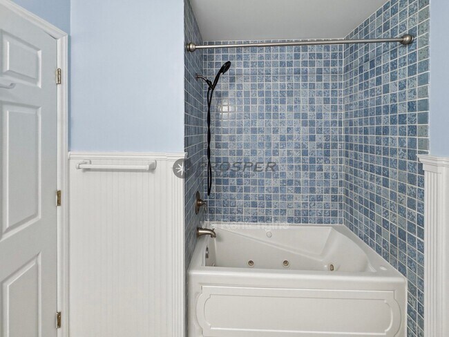 Building Photo - 107 Pelham Square Way