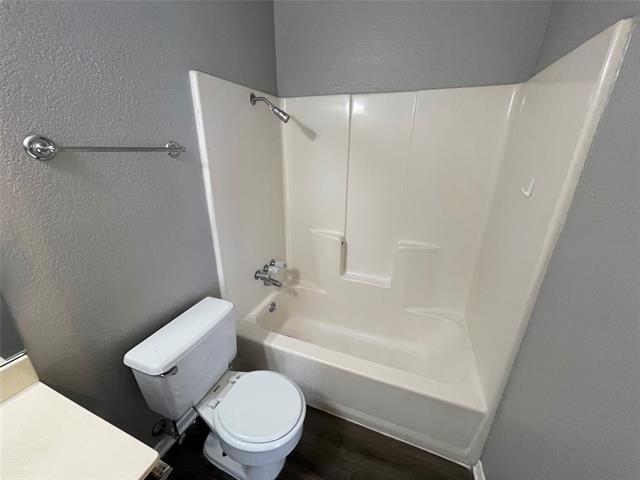 Building Photo - 1722 Carrington Dr