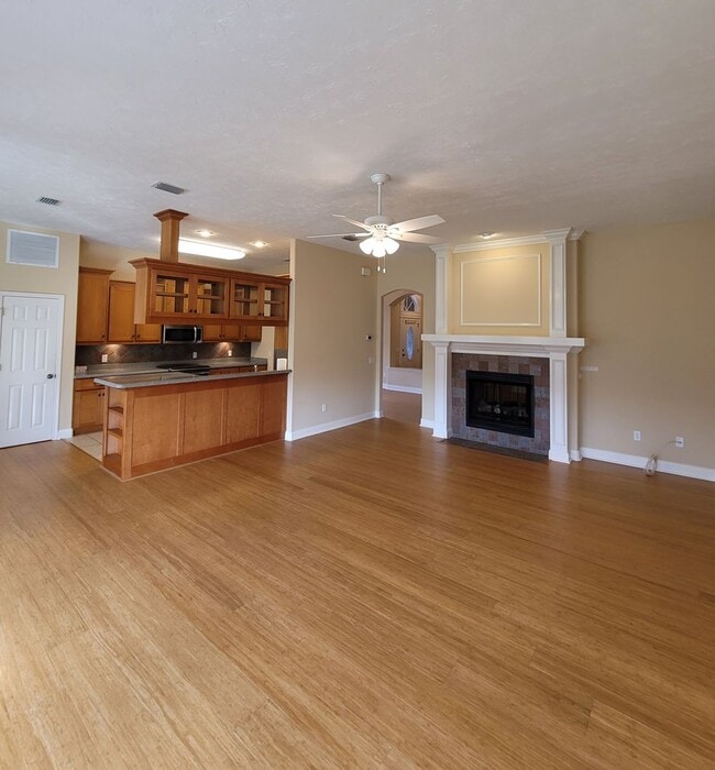 Building Photo - The Landings-Lynn Haven