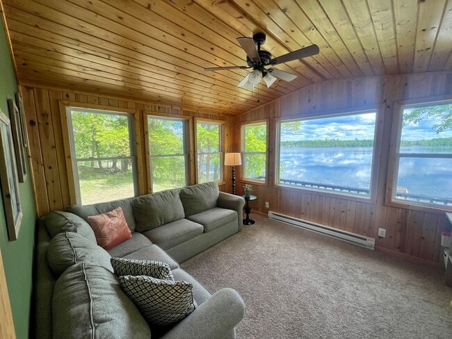 Building Photo - Short Term Lake Rental