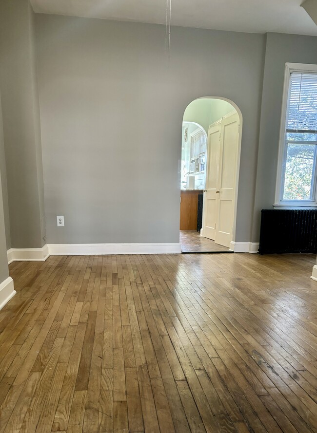 Dining room - 1412 Light St