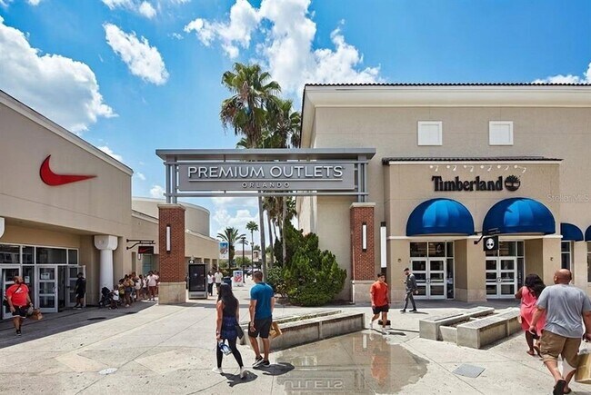 Building Photo - 8836 Villa View Cir