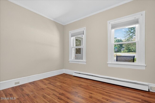 Building Photo - 184 Saratoga Ave