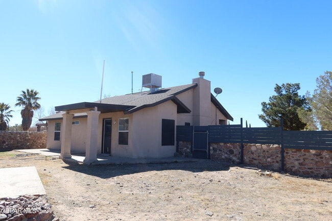 Building Photo - 5732 Green Castle Rd