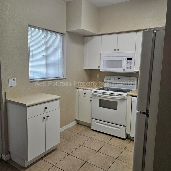Building Photo - 8408 Bernwood Pl Dr