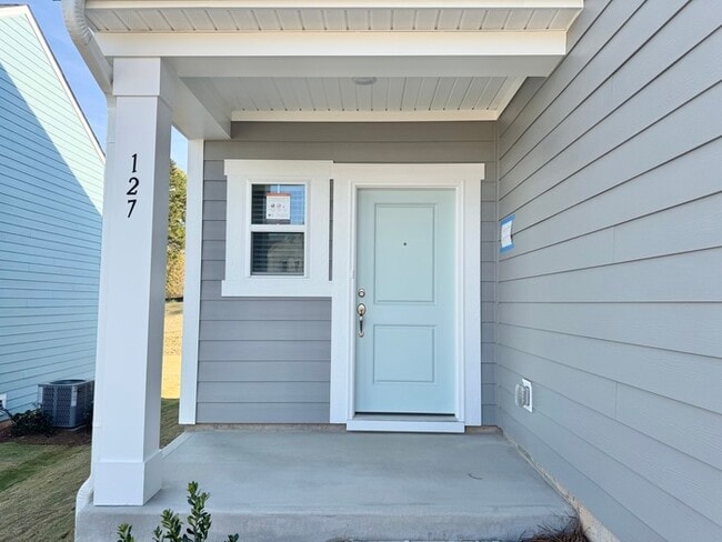 Building Photo - 4 br 3.5 ba NEW CONSTRUCTION in China Grove!