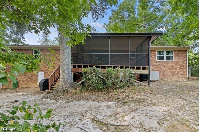 Building Photo - 3620 Barbary Dr