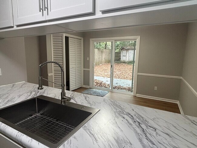 Building Photo - 3146 Oak Hammock Ct