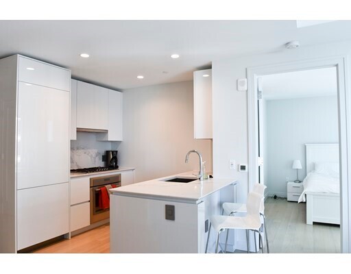 Primary Photo - 125 Seaport Blvd