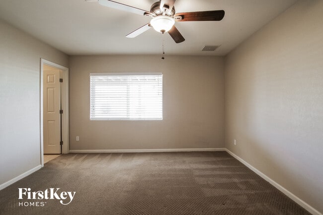 Building Photo - 4134 E Campo Bello Dr