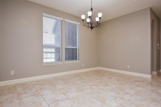 Building Photo - 6615 Rising Hills Ln