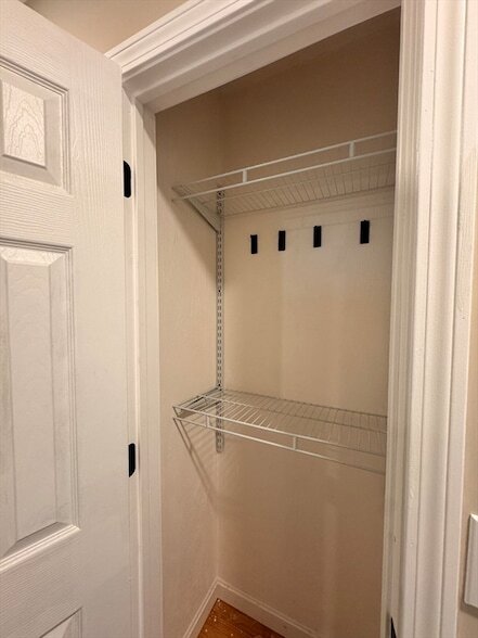 Building Photo - 34 Gates Ln