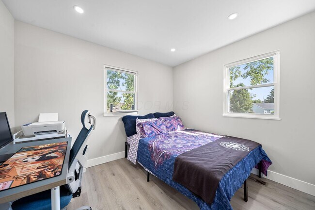 Building Photo - 299 Lombard Rd