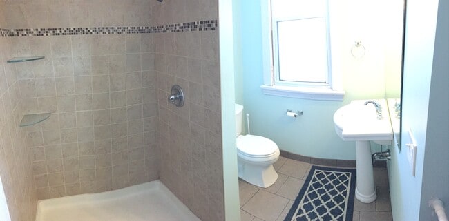 Building Photo - 967