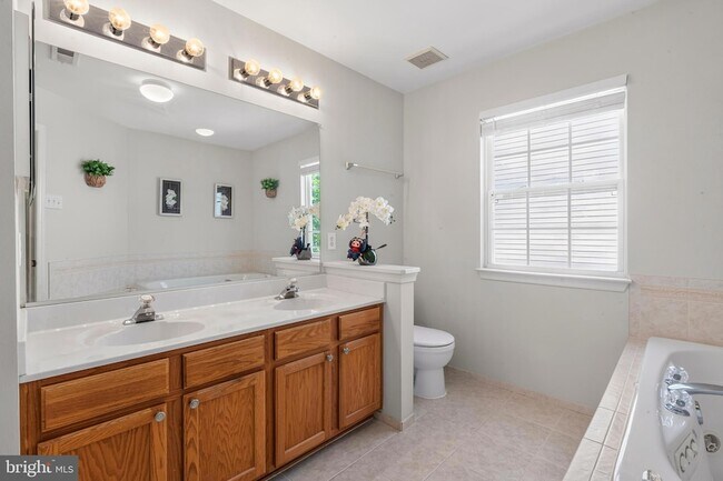 Building Photo - 9097 Phillip Dorsey Way