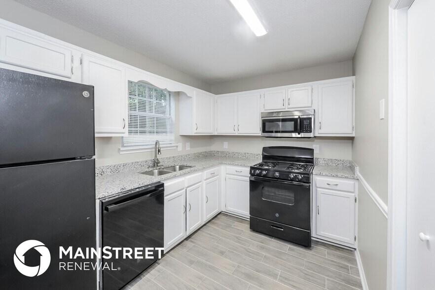 Building Photo - 417 Montgomery Pl