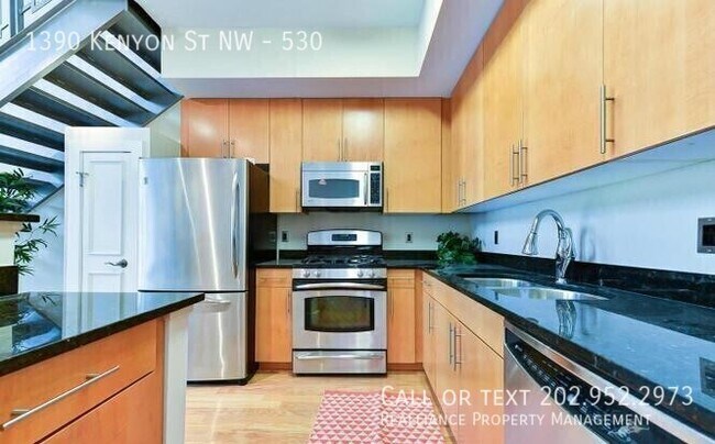 Building Photo - 1390 Kenyon St NW