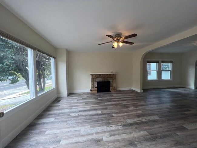 Building Photo - 3226 Fernside Blvd