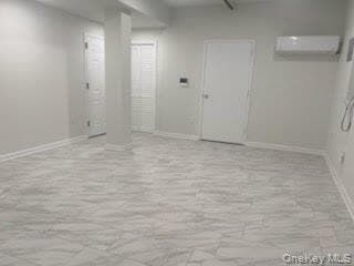 Building Photo - 94 4th Ave