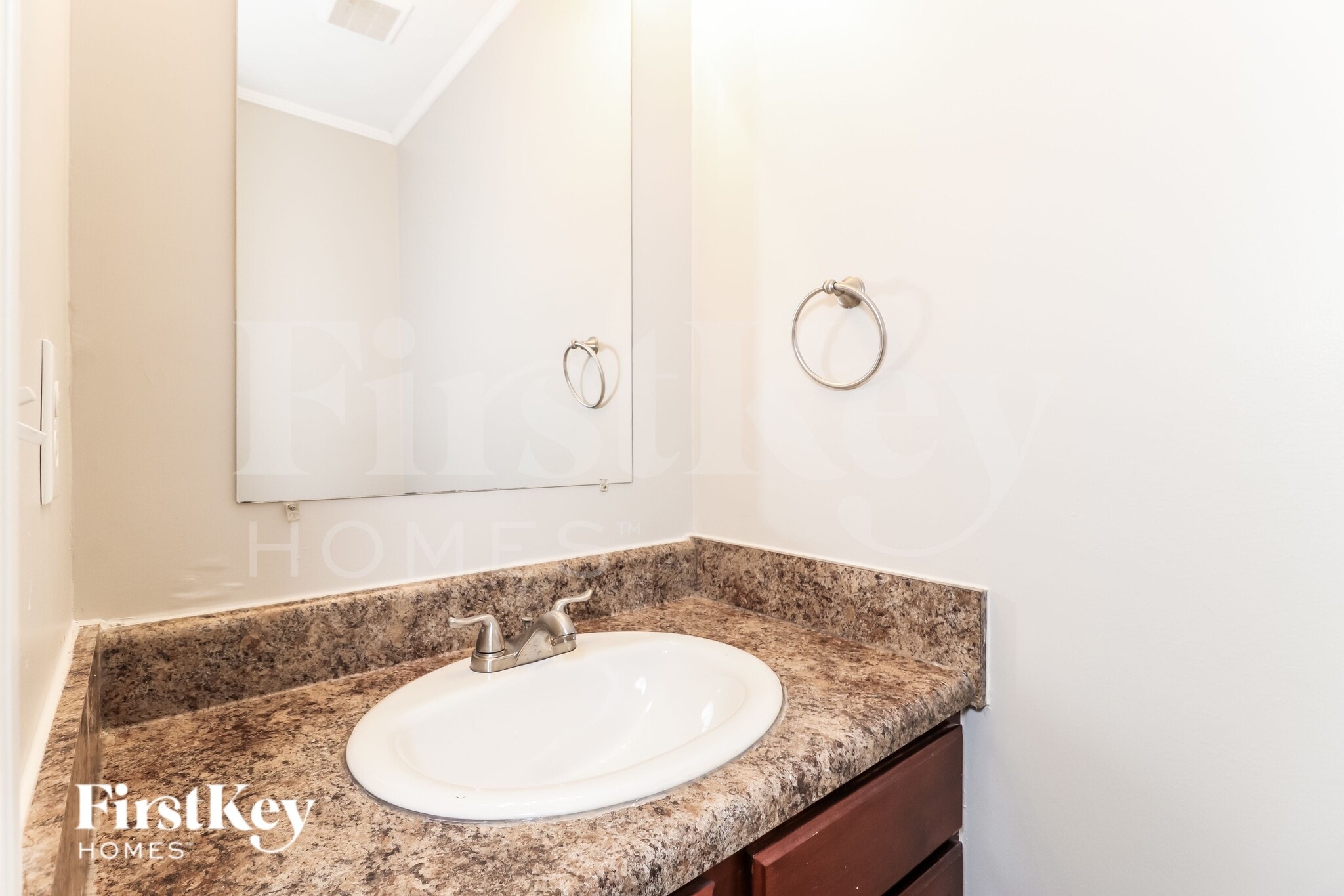 Building Photo - 934 Lake Watch Dr