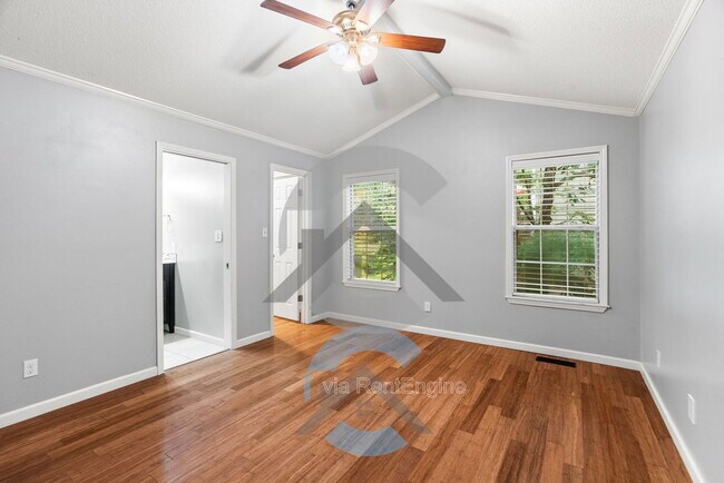 Building Photo - 10 Sweet Gum Ct