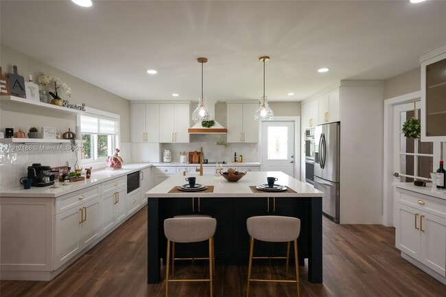 Building Photo - 19450 SW 125th Ave